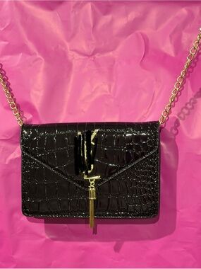 Black Croc-Embossed Chain Crossbody Bag with Gold Hardware